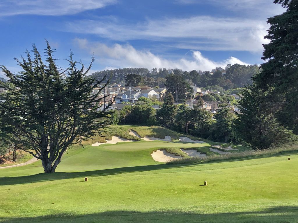 16th Hole at The California Golf Club of San Francisco (133 Yard Par 3)